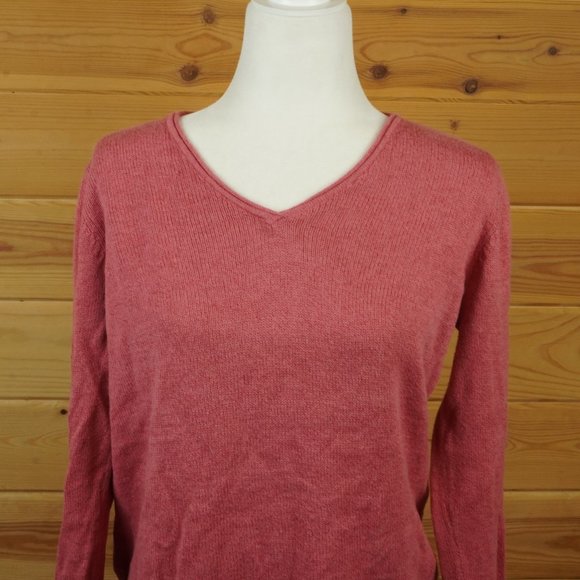 LL Bean Pink V-Neck Linen Blend Sweater Size‎ Medium - Picture 2 of 4
